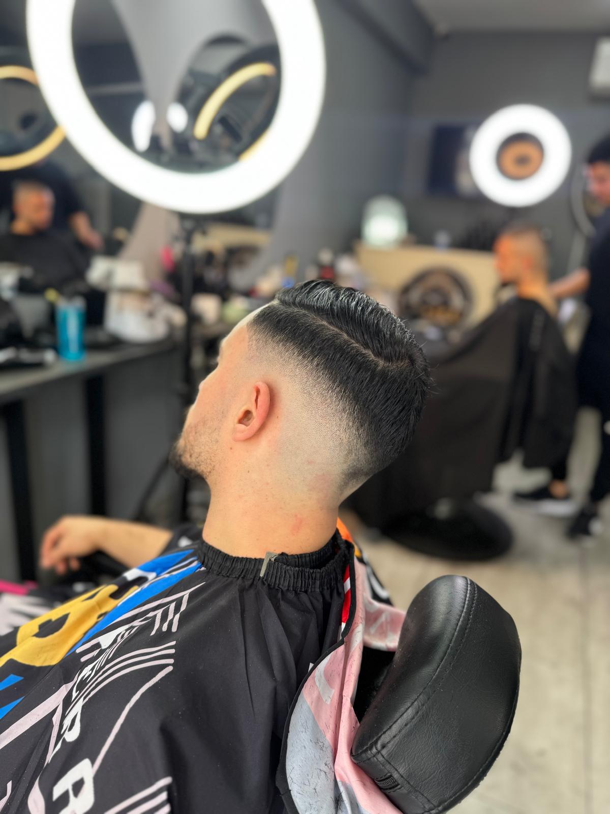 תספורת ועיצוב שיער מתוך גלריית Aviel Barbershop, תמונה 14 מתוך 23